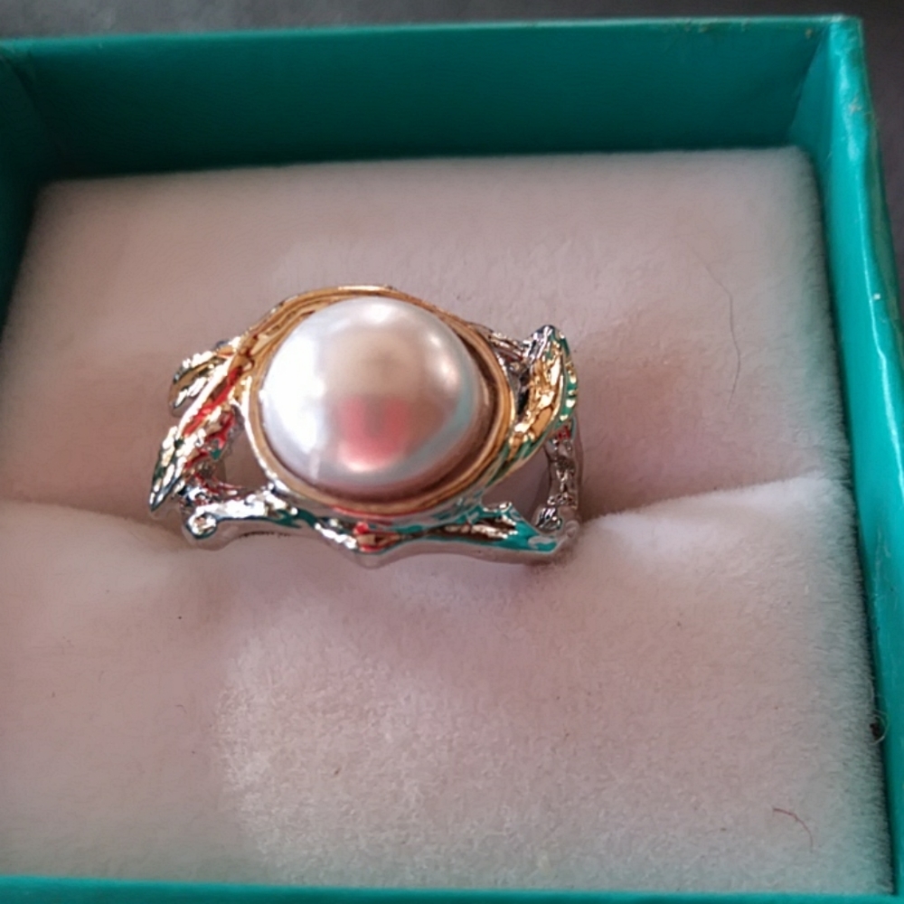 NWOT PEARL RING TWO TONE BAND SILVER PLATED SZ 7